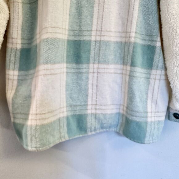 Utcoco Women's Flannel Button Down Fleece Jacket Fall Fuzzy‎ Plaid Blouse Jacket - Picture 12 of 15